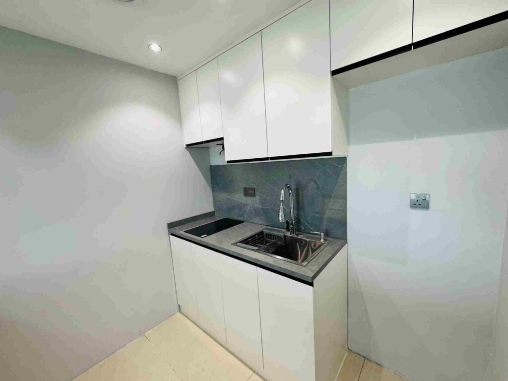 Modern kitchen renovation in Al Hamra Village, Ras Al Khaimah