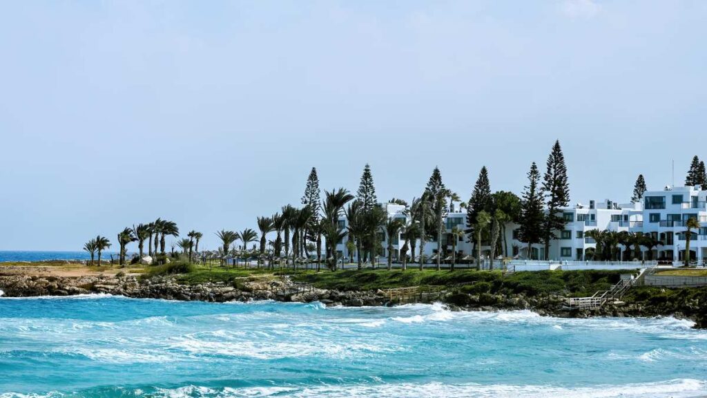 Pacific Experiences in the Al Marjan Island Area